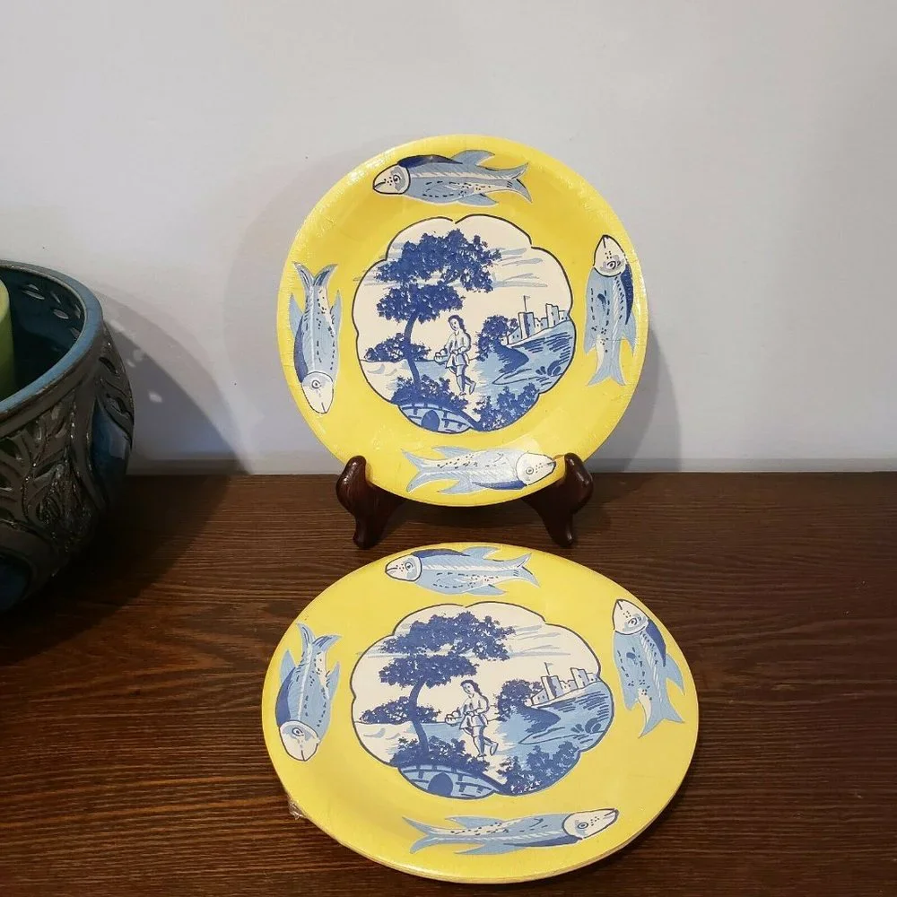 New High Museum Of Art Atlanta Plastic Coated Paper Plates Yellow Blue Lot of 2